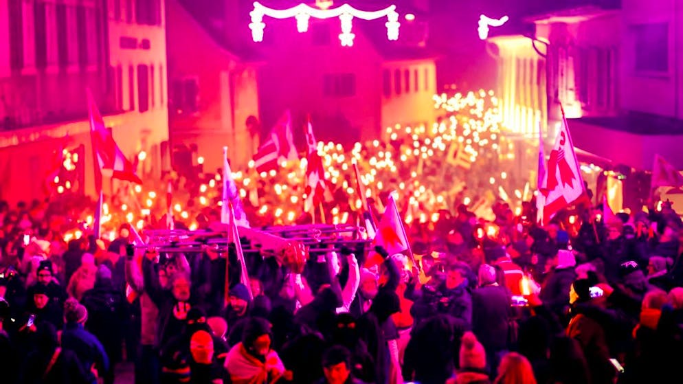 La popolazione ha festeggiato tutta la notte il passaggio dal Canton Berna a quello del Giura, epilogo di decenni di lotte politiche.