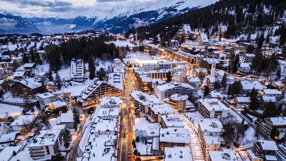 Heute will die Gemeinde Crans-Montana bei einer Medienkonferenz über den Brand in der Silvesternacht informieren.