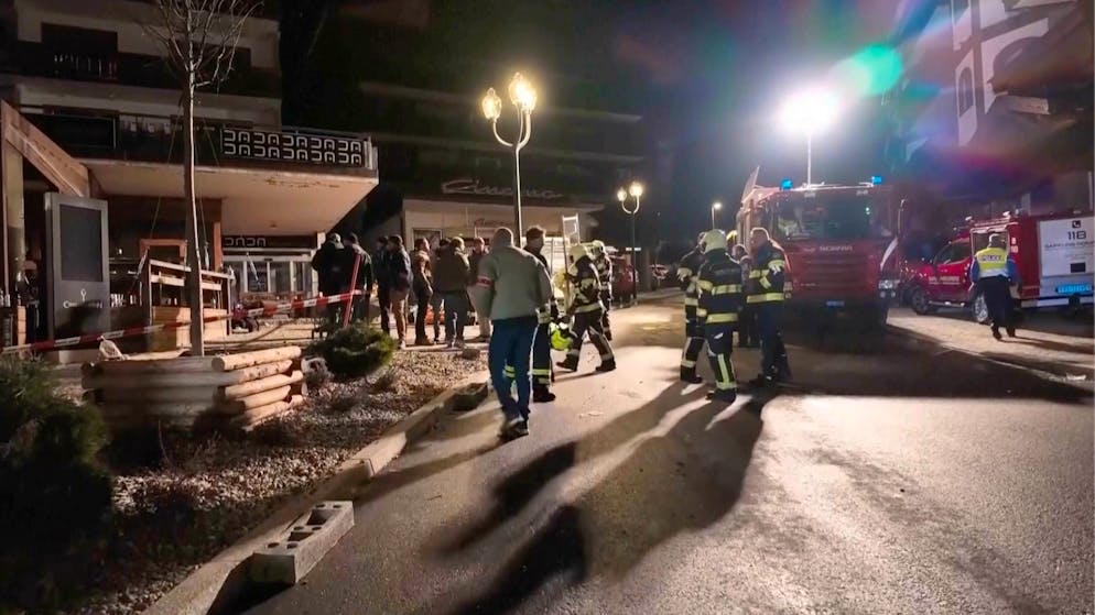 Valais government provides update. Hospitals are reaching the limit - families will probably remain in uncertainty for days to come