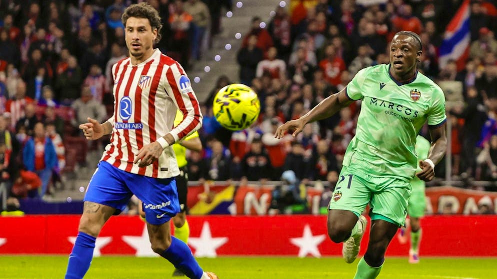 Karl Etta Eyong (right) is one of the shooting stars of the LaLiga season.