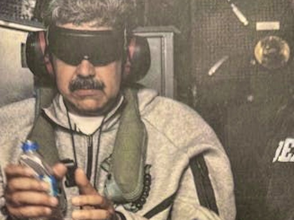 US President Donald Trump has published a first picture on the Truth Social platform showing the captured Venezuelan head of state Nicolás Maduro.