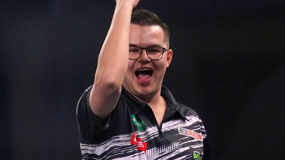 Gian van Veen feiert den Einzug in den WM-Final.