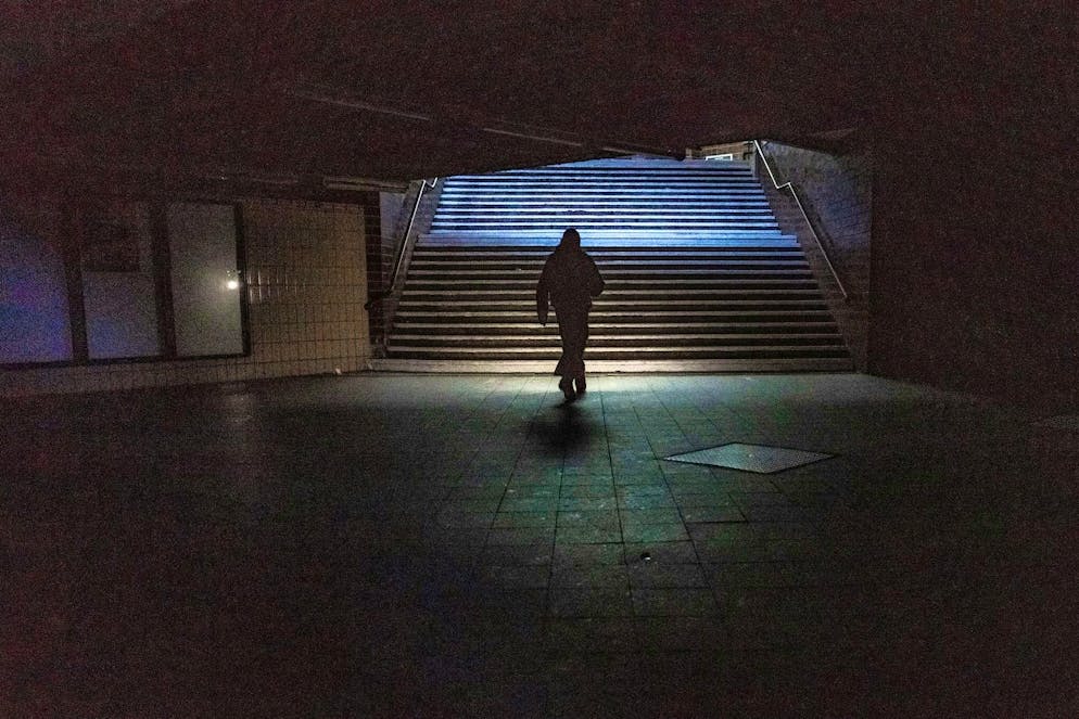 A shock for many: parts of south-west Berlin could remain without electricity until Thursday. 