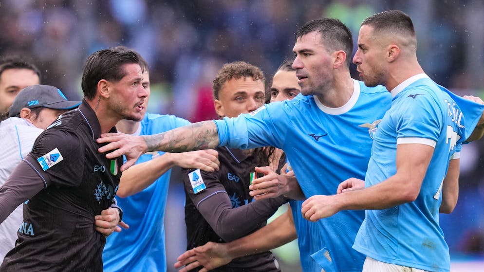 Serie A. Naples domine la Lazio et revient à un point de Milan