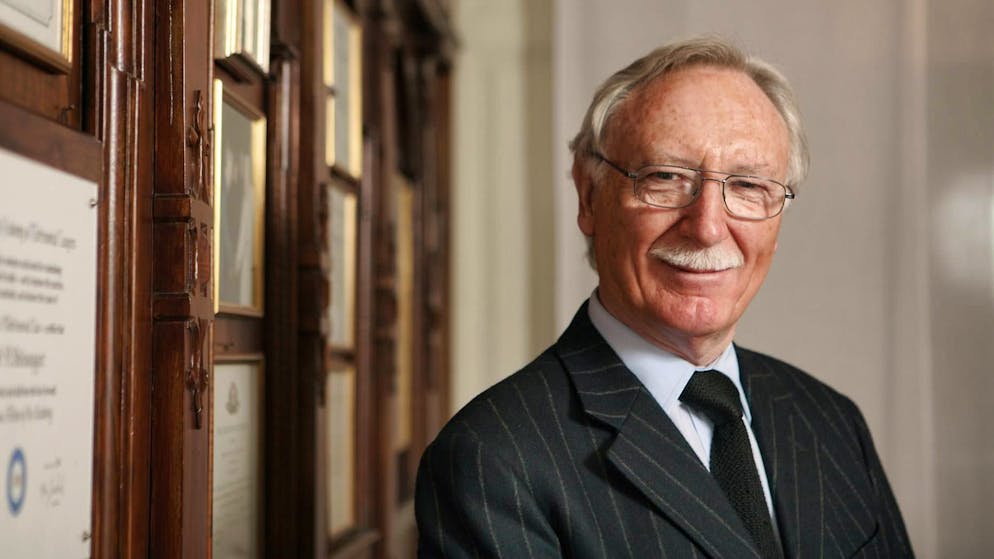 Rolf P. Steinegger scheut nicht vor schwierigen Dossiers zurück. Im Bereich Medizin vertritt er seit Jahren Mandant*innen.