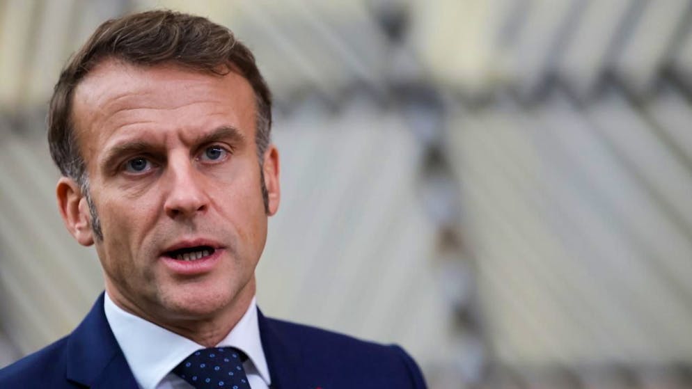 Frankreichs Präsident Emmanuel Macron wird am Freitag anlässlich des Gedenkanlasses für die Opfer der Brandkatastrophe von Crans-Montana in die Schweiz reisen. (Archivbild)