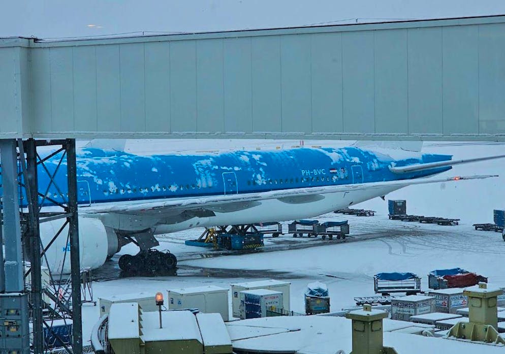 Almost nothing is working at Amsterdam Airport at the moment. 