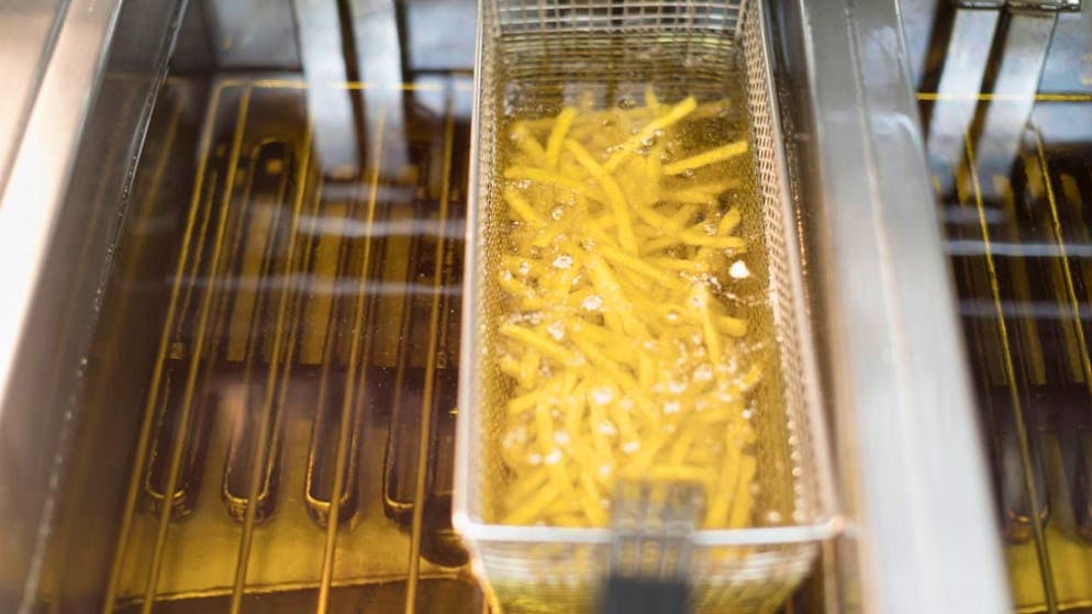 Nonostante il divieto sia scattato da oggi, l'industria pubblicitaria britannica aveva già iniziato ad aderire volontariamente alle nuove linee guida dallo scorso ottobre, al fine di adeguare gli spot televisivi ai requisiti previsti dalla normativa. (Immagine simbolica d'archivio)