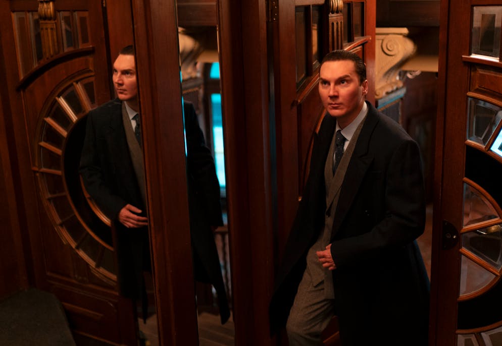 Le Mage du Kremlin. Vadim Baranov va mettre son talent au service du pouvoir, souvent contre sa propre volonté.