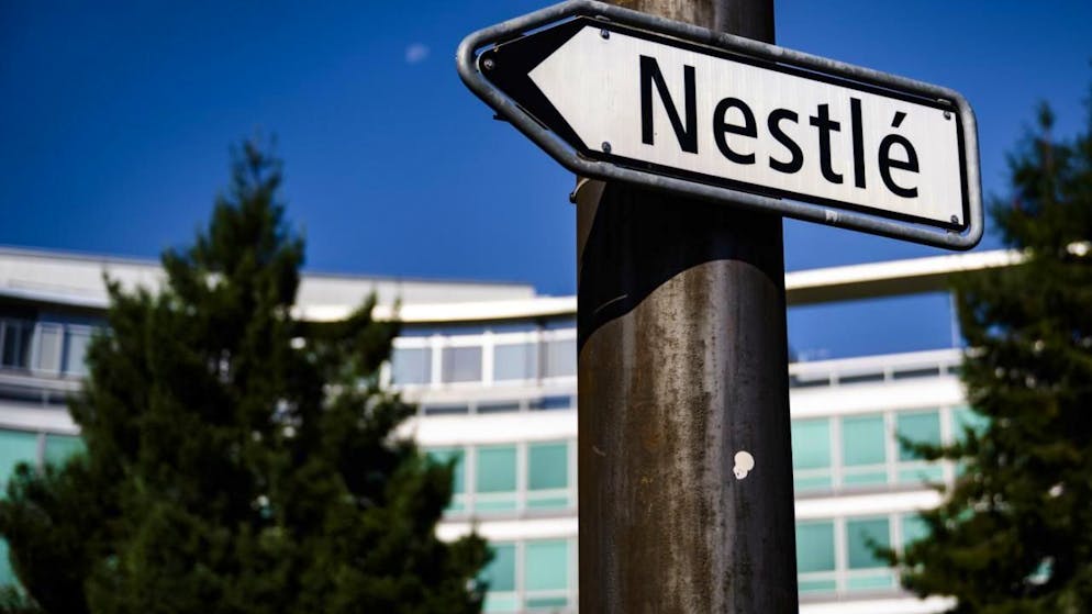 La multinationale romande Nestlé procède à un rappel de certains lots des marques de lait infantile BEBA et Alfamino en Suisse. (archive)