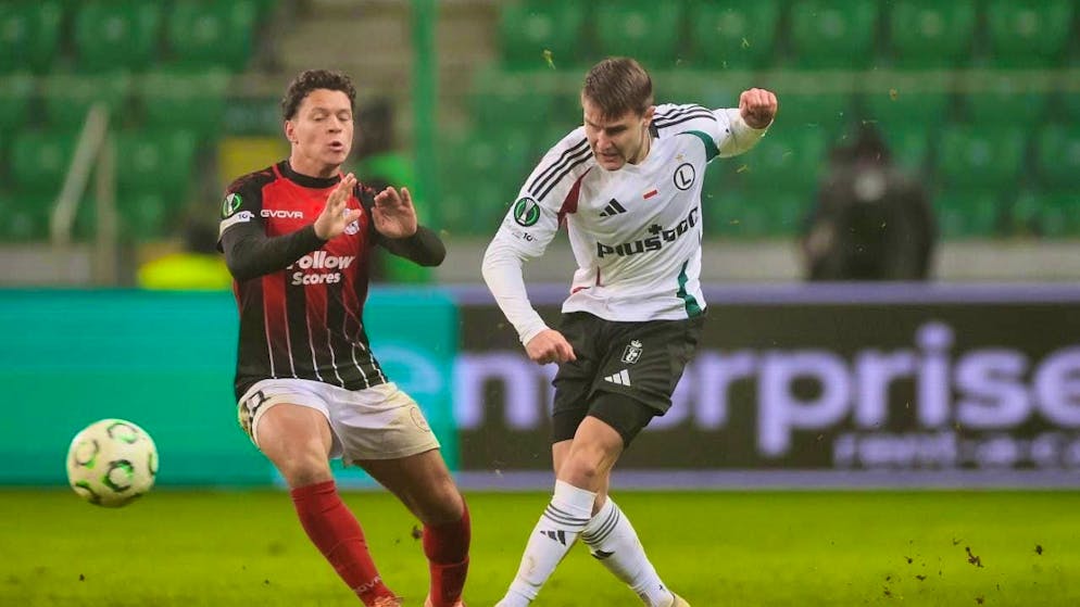 Marco Burch (right) made his last appearance for Legia Warsaw in mid-December