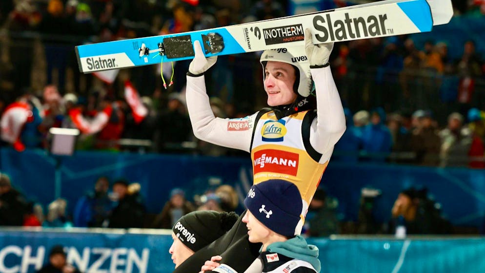 Domen Prevc a remporté pour la première fois de sa carrière la Tournée des 4 tremplins.