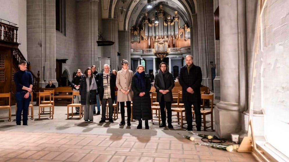 La Municipalite de Lausanne a témoigné de sa solidarité envers les victimes du drame de Crans-Montana mardi lors d'un recueillement alternant silence et musique à l'église Saint-François à Lausanne.