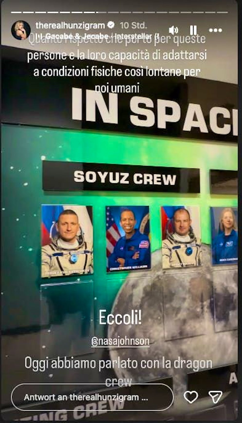 Michelle Hunziker visits Nasa headquarters in Houston, Texas. "Today we spoke to the Dragon crew," writes Hunziker.