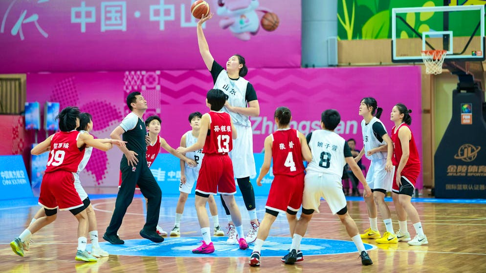 A little riddle: Find Zhang Ziyu.