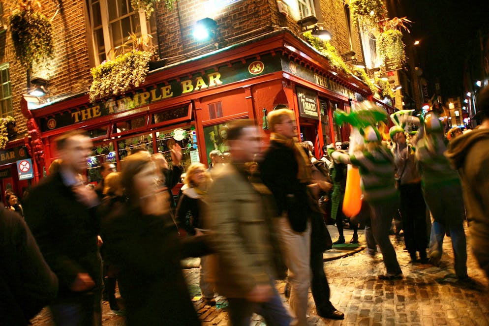 Long commutes and the high cost of living are driving up stress levels in the Irish capital Dublin, according to a study. (archive image)