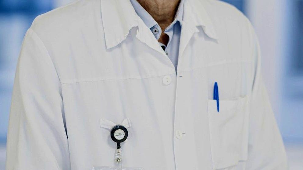 «Malentendu». Aucun journaliste déguisé en médecin n'a tenté de s'introduire à l'hôpital