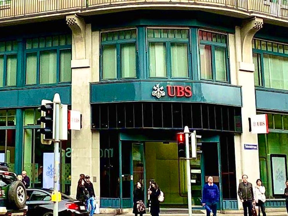 The incident took place at the UBS branch on the corner of Uraniastrasse and Bahnhofstrasse. 