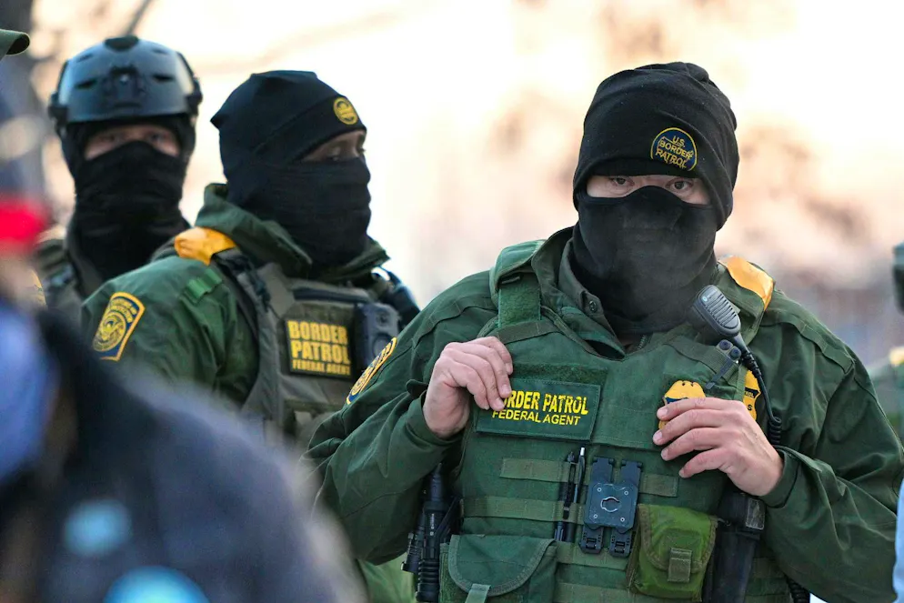 The anger at them is great: federal agents on January 8 in Minneapolis, Minnesota.
