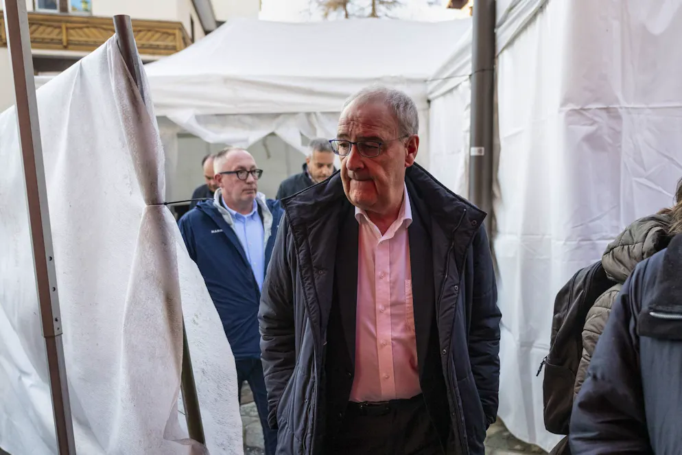Bundespräsident Guy Parmelin nach der Brandkatastrophe in Crans-Montana.