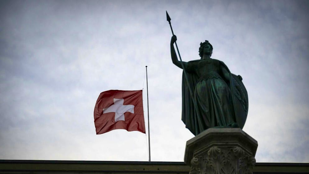 Campane e minuto di silenzio. Giornata di lutto nazionale per le vittime di Crans-Montana. Ecco cosa significa e perché sono così rare in Svizzera