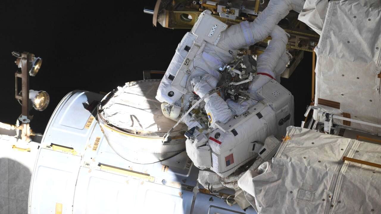 Japan. Medical reasons: Nasa brings ISS crew back early