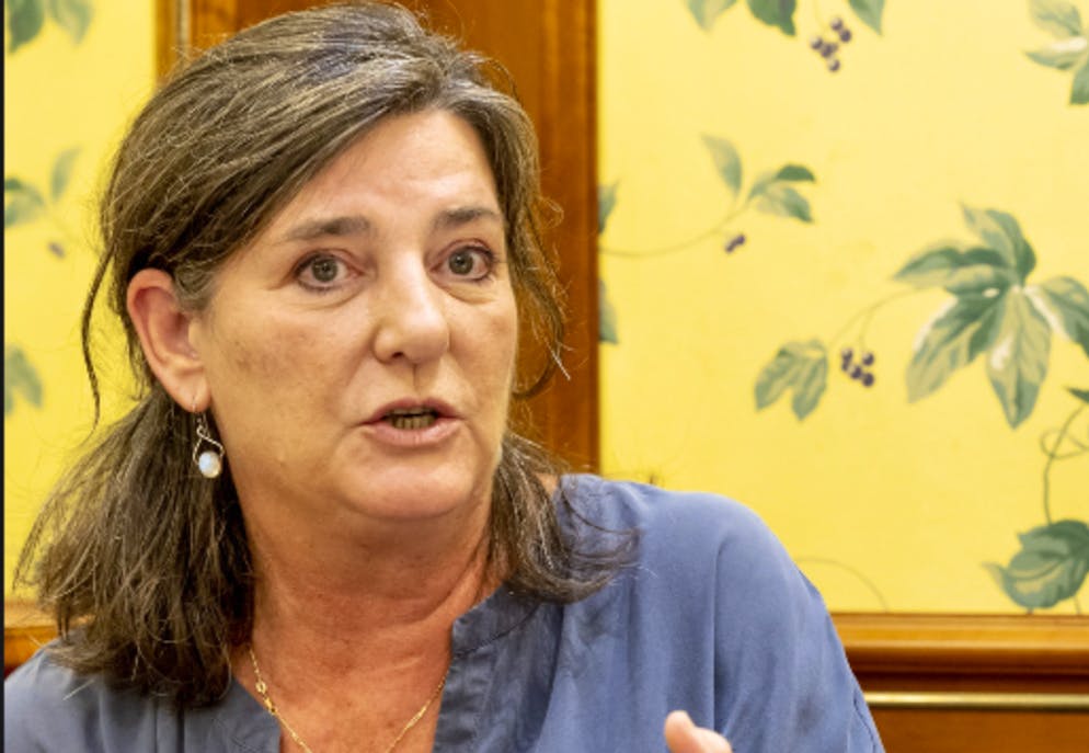 Les accusations d'homophobie, de transphobie et de racisme lancées contre la comédienne genevoise Claude-Inga Barbey, décédée samedi des suites d'un cancer à 64 ans, l'ont suivie jusqu'à la fin.