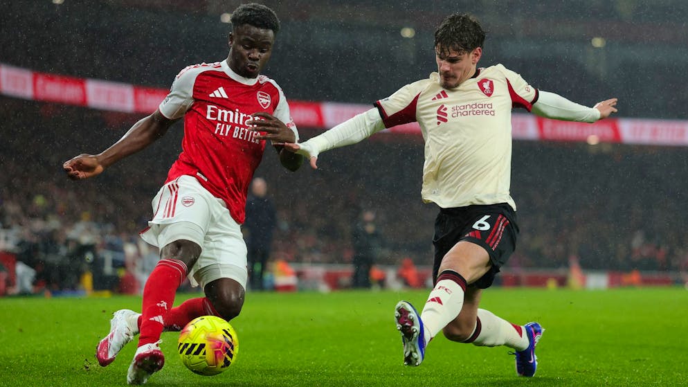 Bei strömendem Regen trennen sich Arsenal und Liverpool 0:0.
