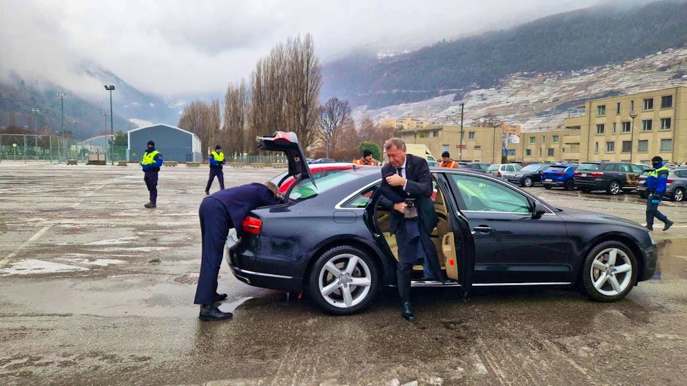 Othmar Fillig gets out of the car.