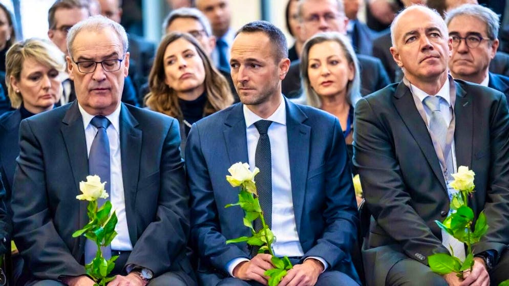 For Parmelin, the words "unthinkable, unspeakable, invisible" reflect the bewilderment that Switzerland still feels in the face of the disaster, said the President of the Swiss Confederation in his speech during the memorial ceremony.