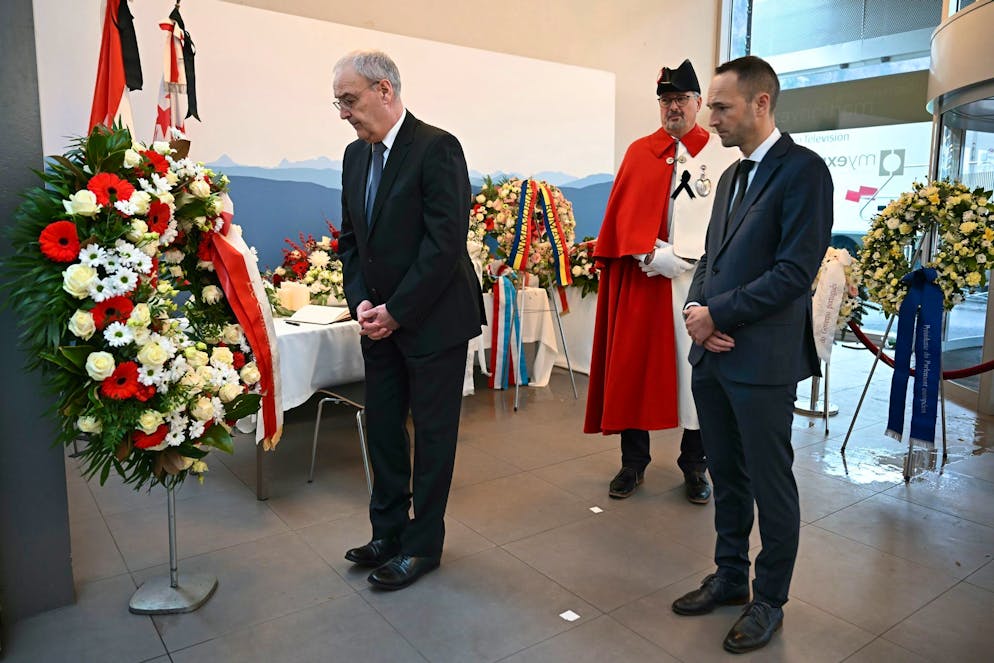 Nationaler Trauertag in Gedenken an die Opfer von Crans-Montana: Die Bilder. Die Staatsspitze der Schweiz war bei der Trauerfeier anwesend.