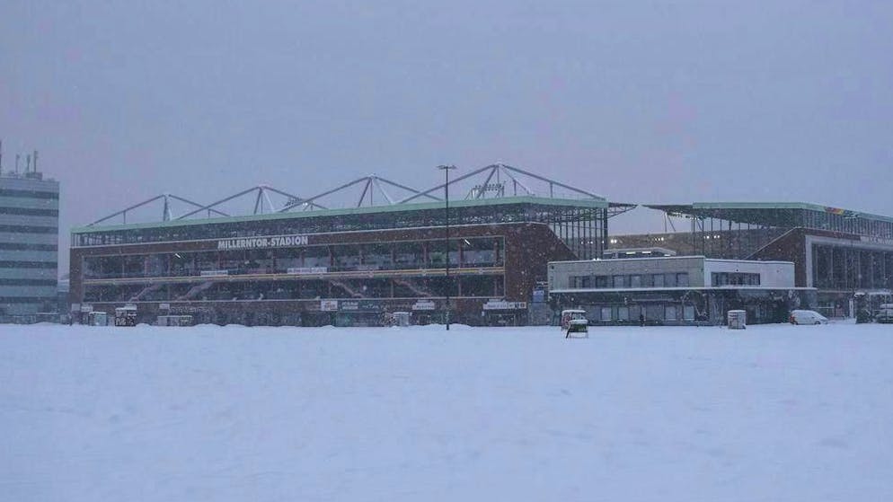 The match scheduled for Saturday at the Millerntor Stadium has been canceled.