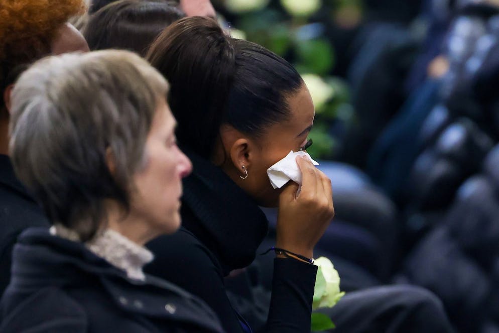 Nationaler Trauertag in Gedenken an die Opfer von Crans-Montana: Die Bilder. Tränen und Trauer in Martigny.