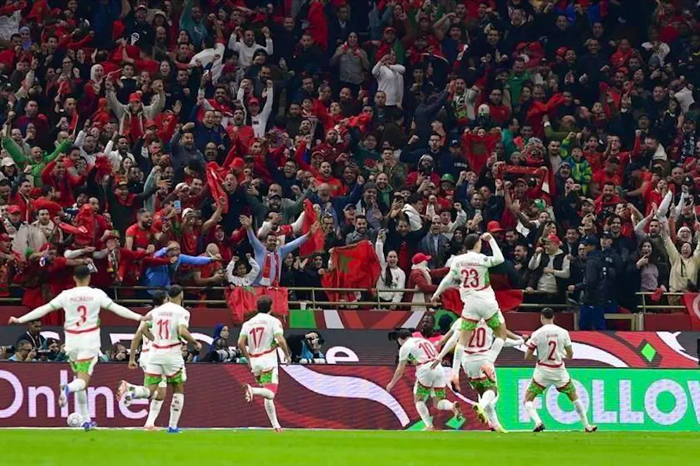 Le celebrazioni dei padroni di casa, davanti al loro pubblico.