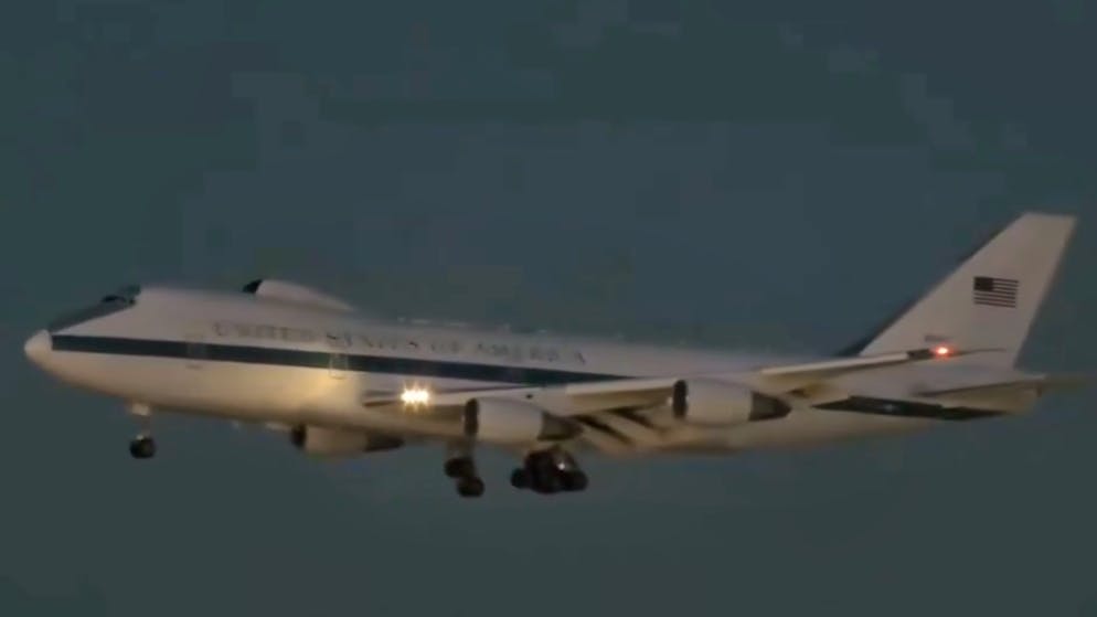 Mysteriöse Sichtung bei Los Angeles. Trump-Regierung setzt «Weltuntergangs»-Flugzeug ein