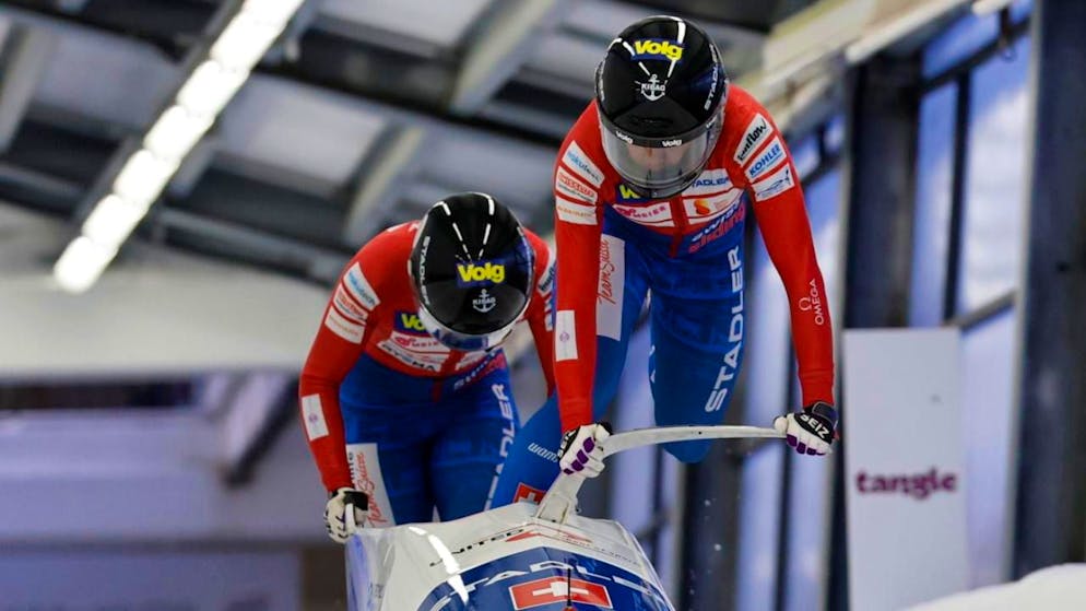 Melanie Hasler und Nadja Pasternack - hier beim Start beim Weltcup im lettischen Sigulda im November - sind für die Olympischen Winterspiele in Cortina gesetzt