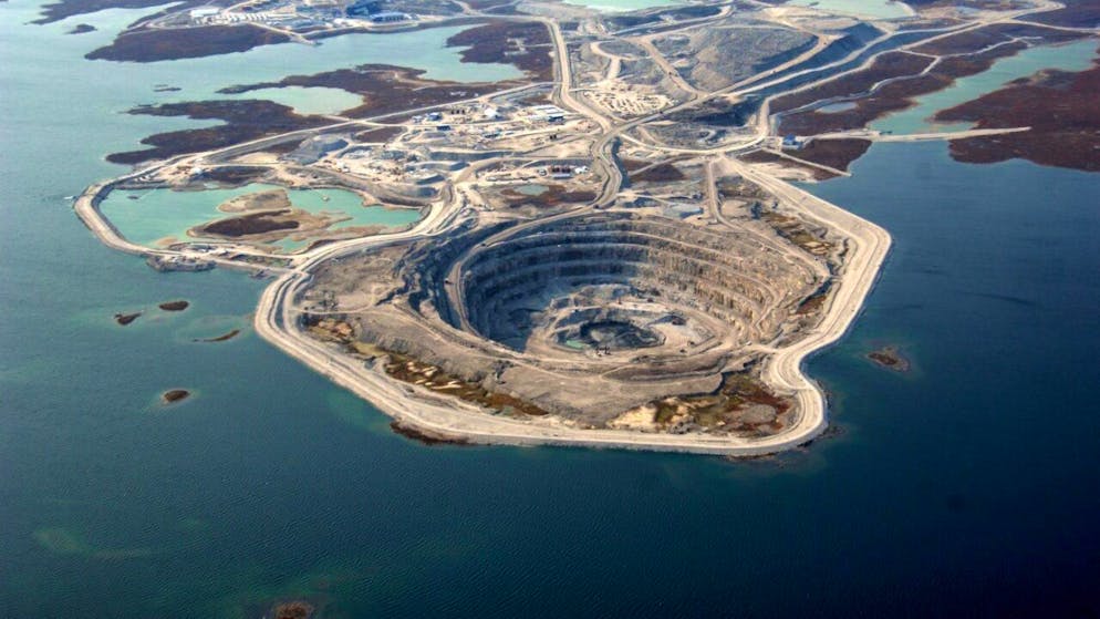 Il settore delle miniere è cruciale per molti rami economici.