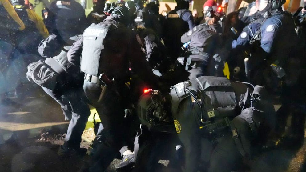 USA. Portland, due persone ferite da colpi esplosi da agenti federali