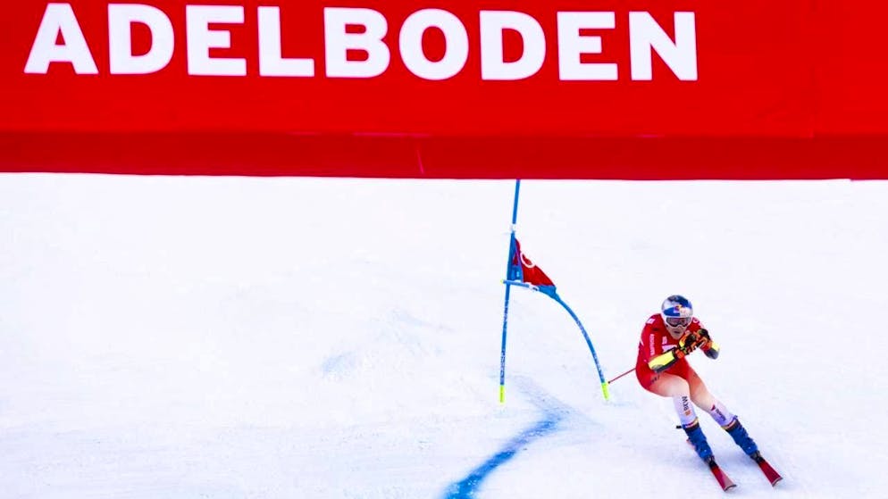 Marco Odermatt on his way to a fourth consecutive giant slalom victory in Adelboden a year ago