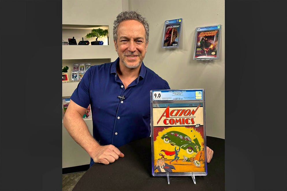Record price: Superman book sold for 15 million dollars - Gallery. Vincent Zurzolo, President of Metropolis Collectibles/ComicConnect, announced that the comic now sold was a rare copy and in very good condition.
