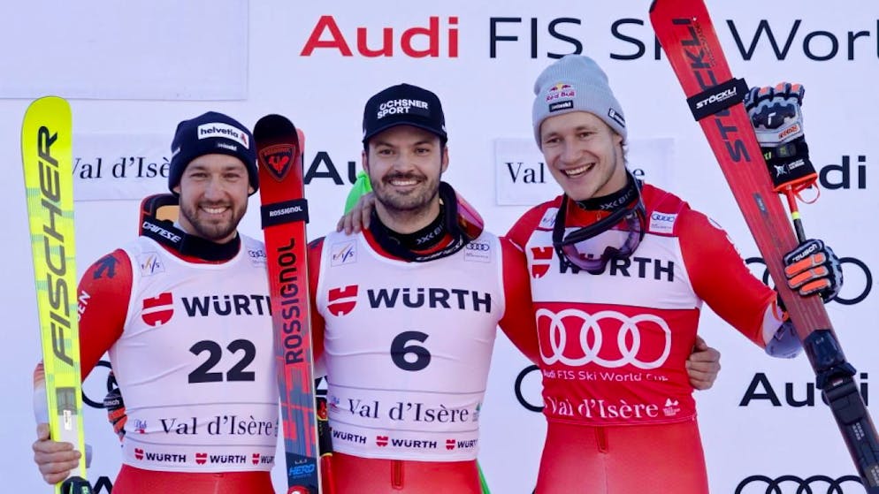 Der Wendepunkt: In Val d'Isère standen Luca Aerni, Loïc Meillard und Marco Odermatt (v.l.) Mitte Dezember gemeinsam auf dem Podest, seither kamen die Schweizer den führenden Österreichern immer näher