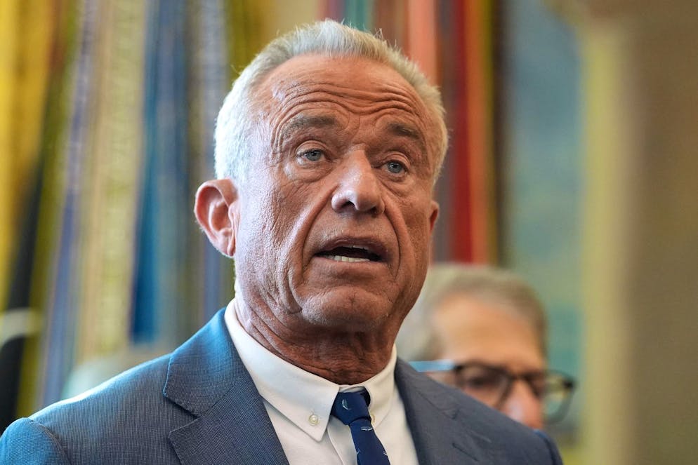 US-Gesundheitsminister Kennedy Jr. kritisiert die deutsche Regierung wegen Strafverfahren im Zusammenhang mit der Corona-Pandemie. 