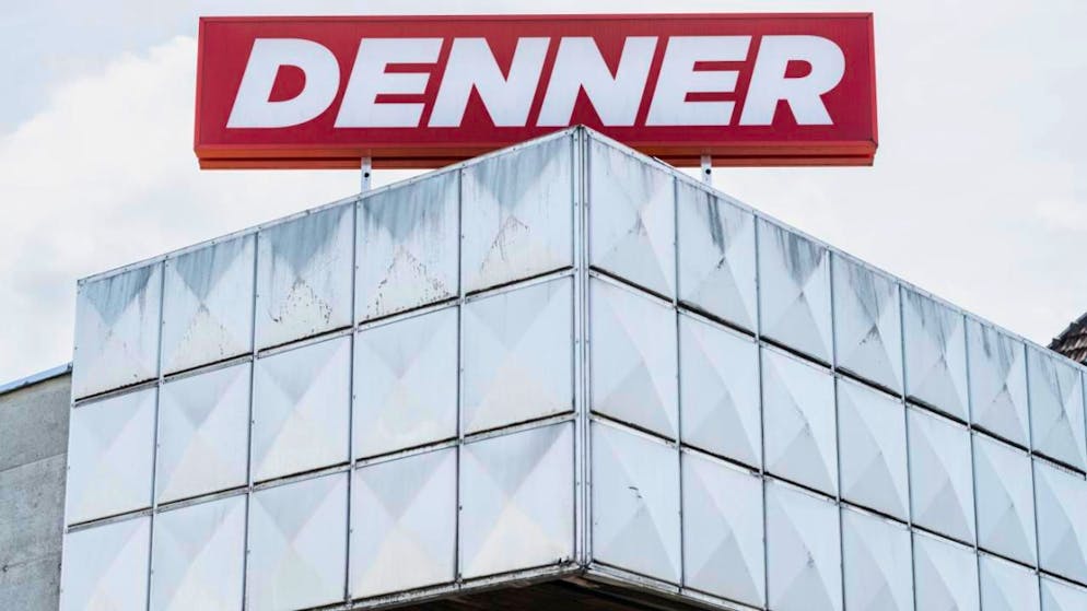 Die Migros-Gruppe und Feldschlösschen haben sich im Preisstreit geeinigt. Die  Denner-Filialen werden wieder von Feldschlösschen beliefert. 