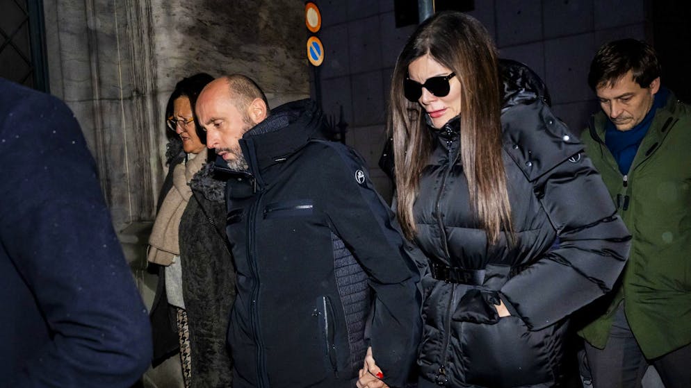 Tragödie in Crans-Montana VS. Ziehsohn der Morettis 12 Stunden befragt – das hat er gesagt +++ Parmelin besucht Brandopfer in Mailand