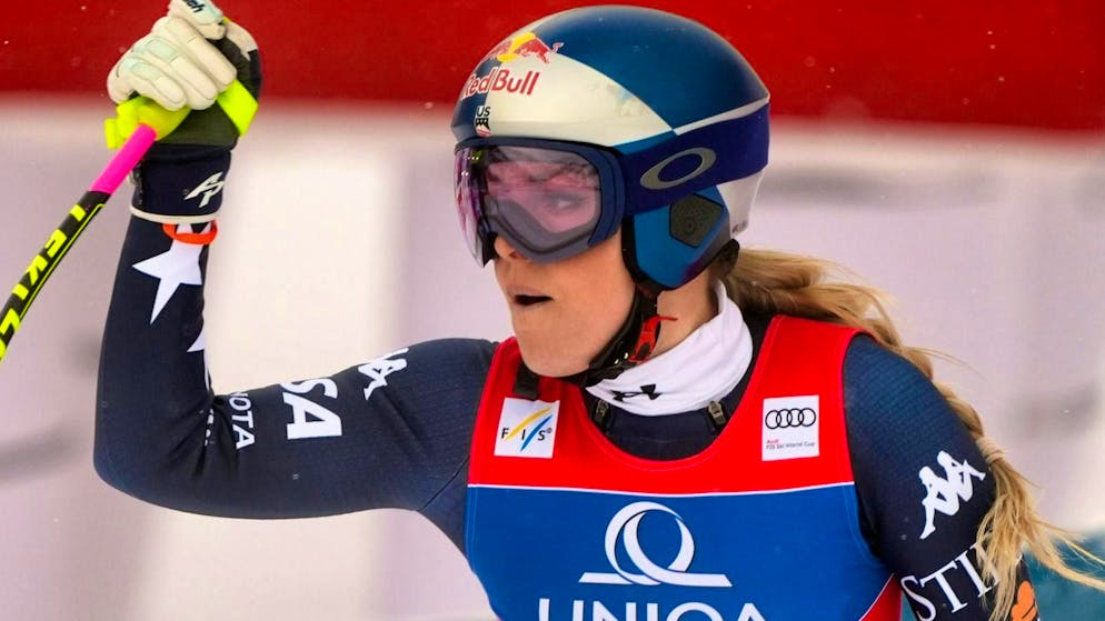 Lindsey Vonn celebrates her victory in Zauchensee.