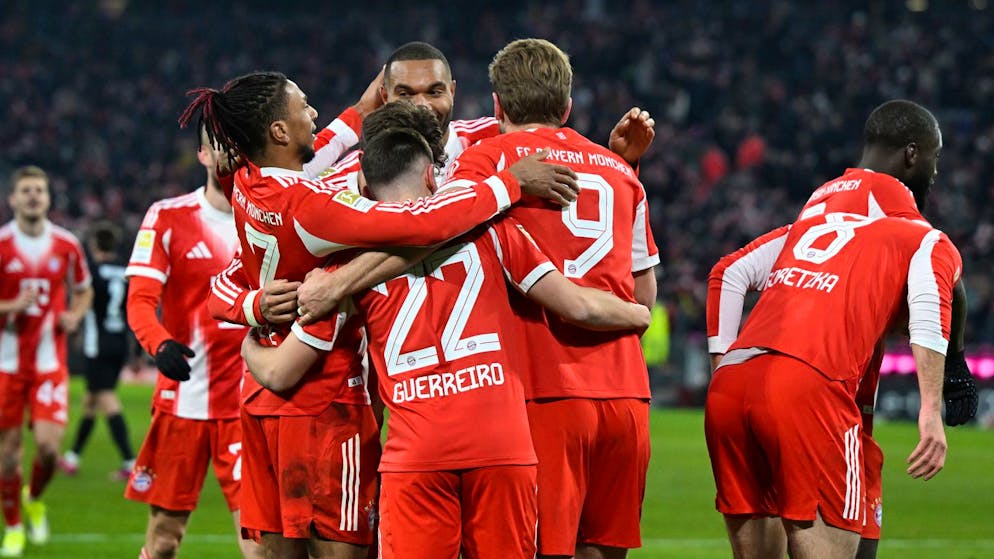 Kantersieg gegen Wolfsburg. Bayern München startet mit einem Feuerwerk ins neue Jahr
