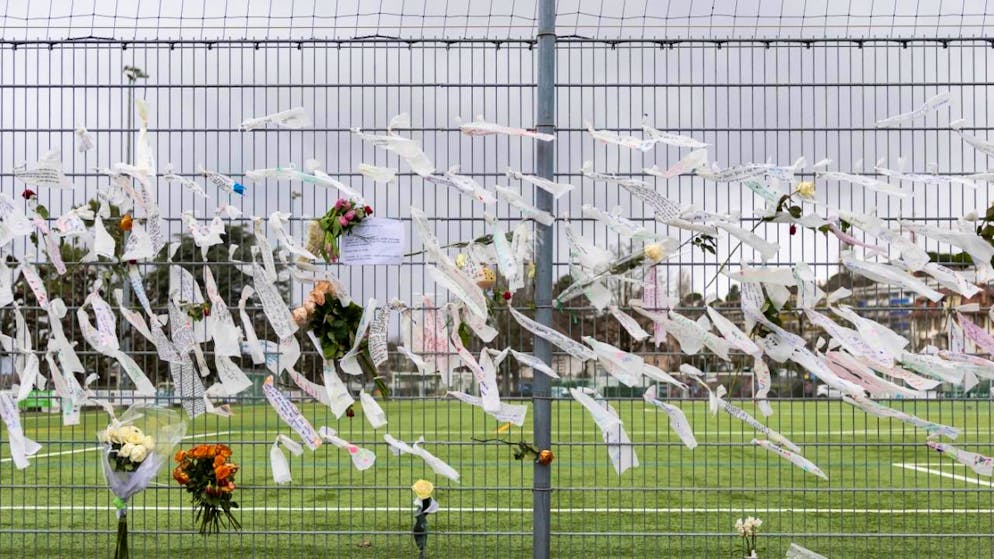 A Lutry (VD), le terrain de foot de l'équipe locale s'est transformé en lieu de recueillement.