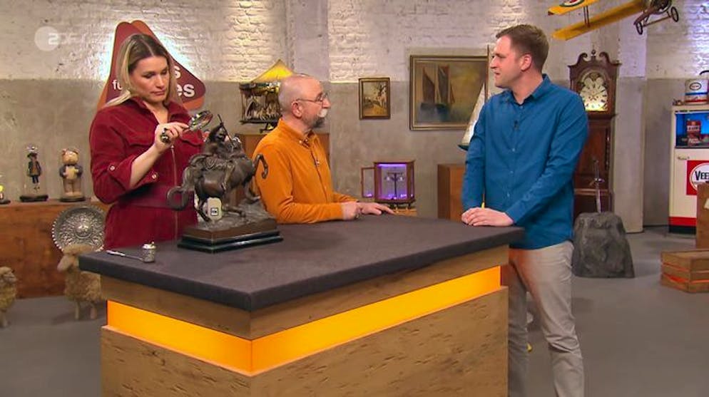 Echter Trödel oder falscher Tand? Die spektakulärsten Fälschungen bei «Bares für Rares». Eine vermeintlich wertvolle Bronzeskulptur entpuppte sich als Fälschung aus Zinkguss.