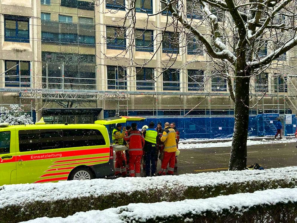 Fire in Zurich's Hohlstrasse