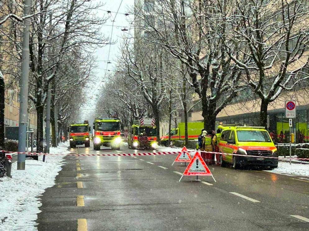 Fire in Zurich's Hohlstrasse